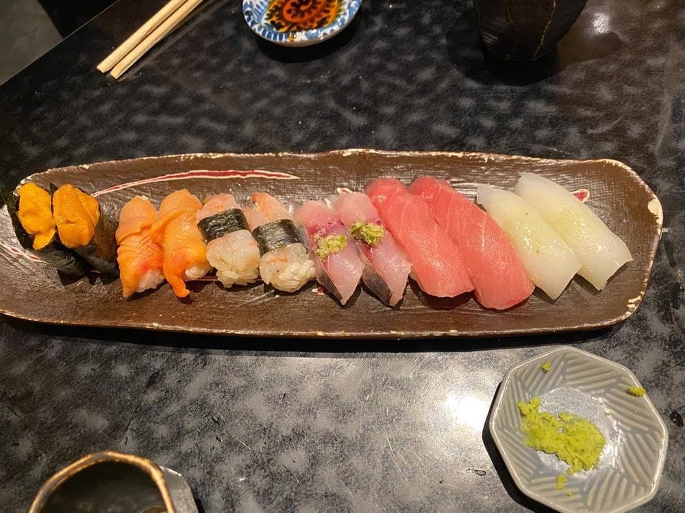 すしの助 中津店
