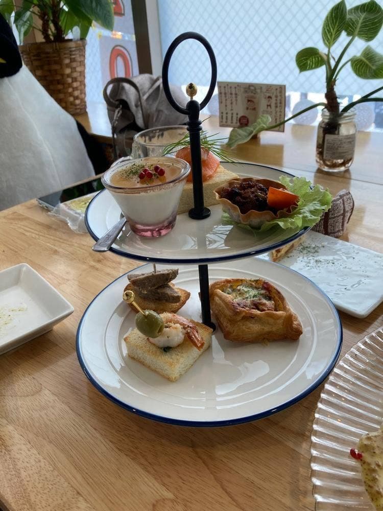 World Pinchos TAKA