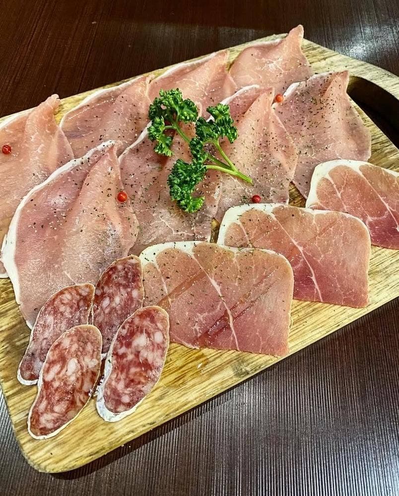 和牛をクラフトビールでたしなむ ミートマフィア 船橋南口店