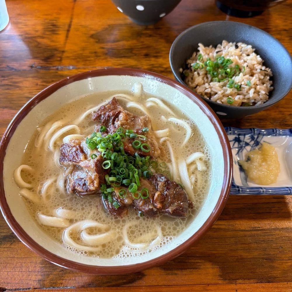 沖縄そば専門店 まるち 北谷店