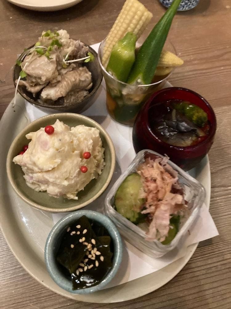 小さい酒場 なかどり