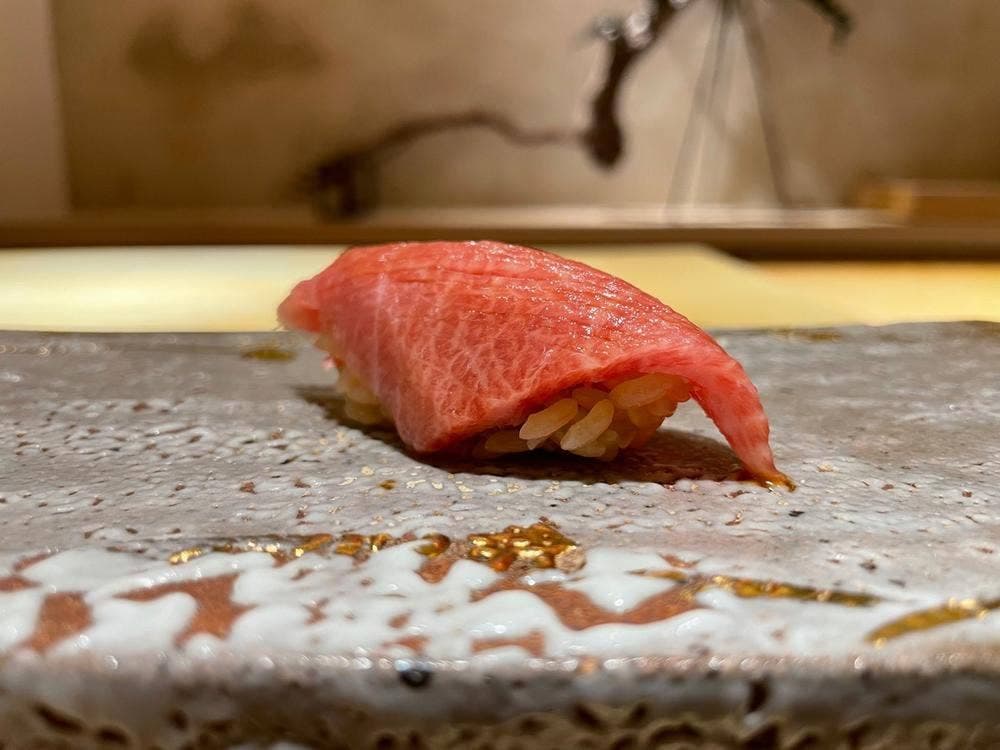鮨 華