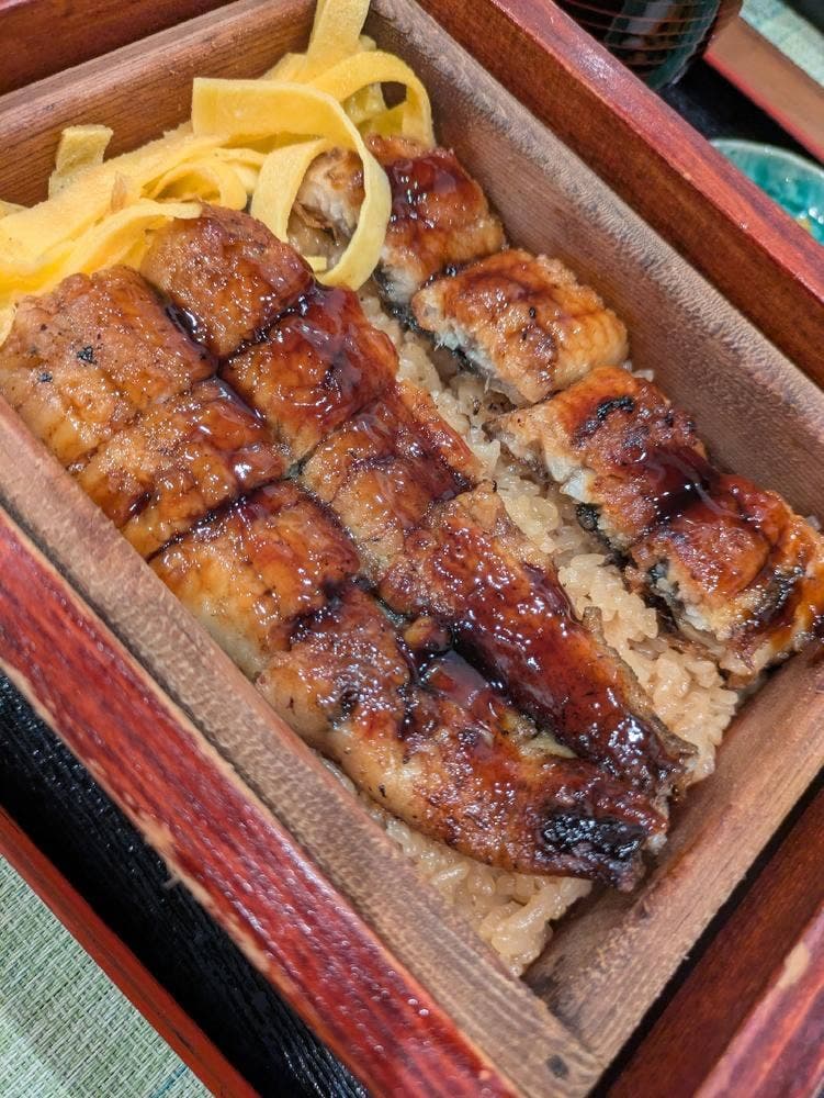 鰻屋 かざん