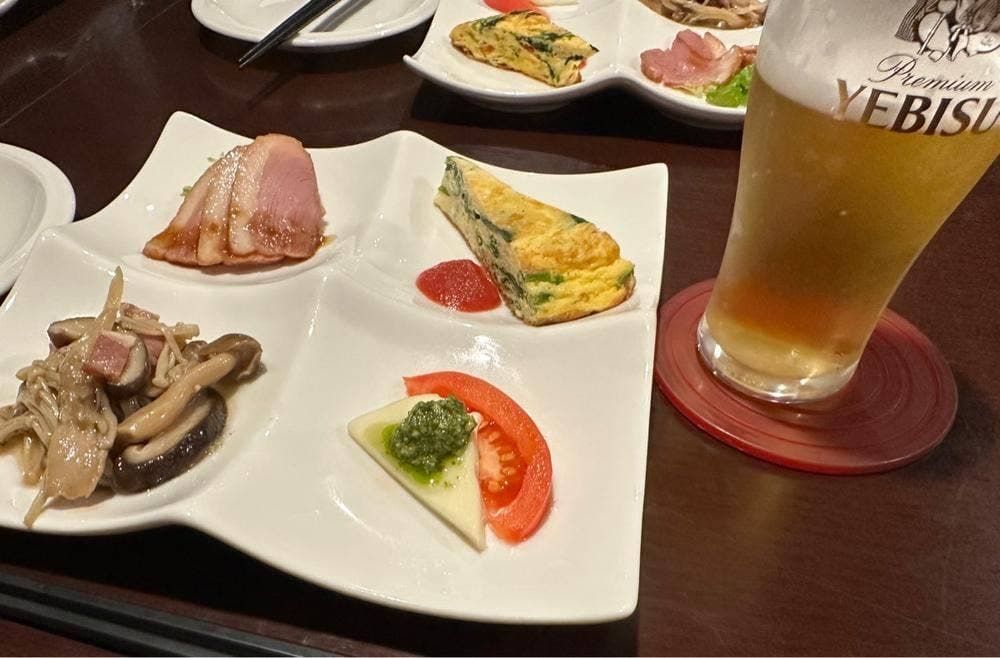 カフェ&バー ナナ・マール