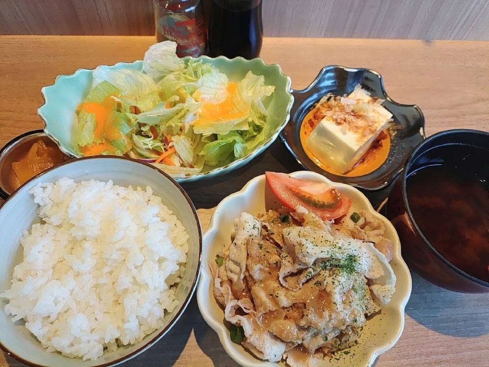 カフェダイニング 一歩