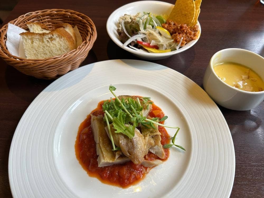 新宿四谷BISTRO W
