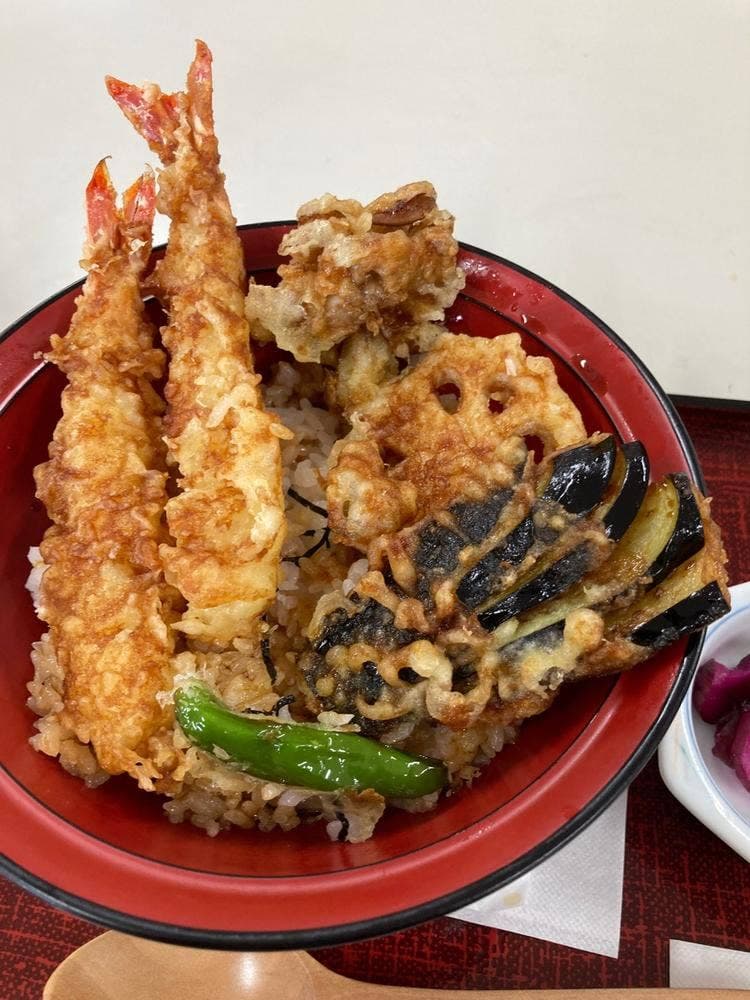 東京よみうりカントリークラブ レストラン