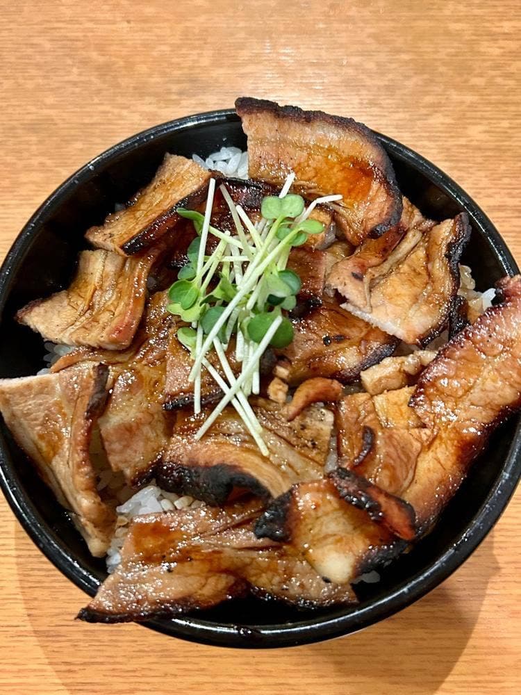 ベルサイユの豚 西新宿