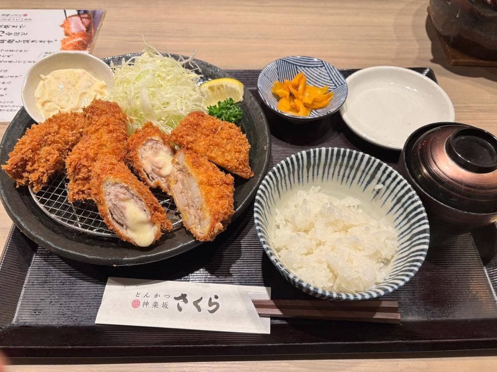 とんかつ神楽坂さくら 逗子店