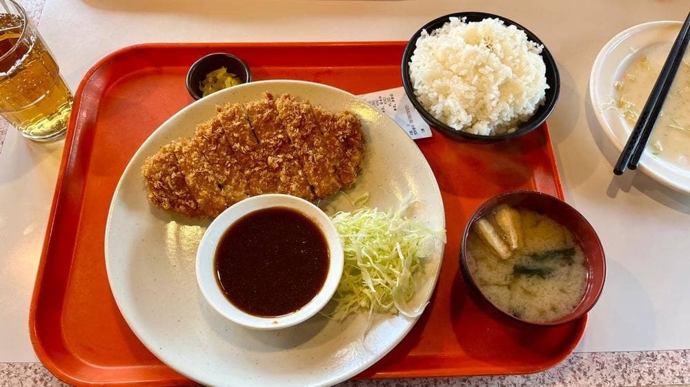 金かつ