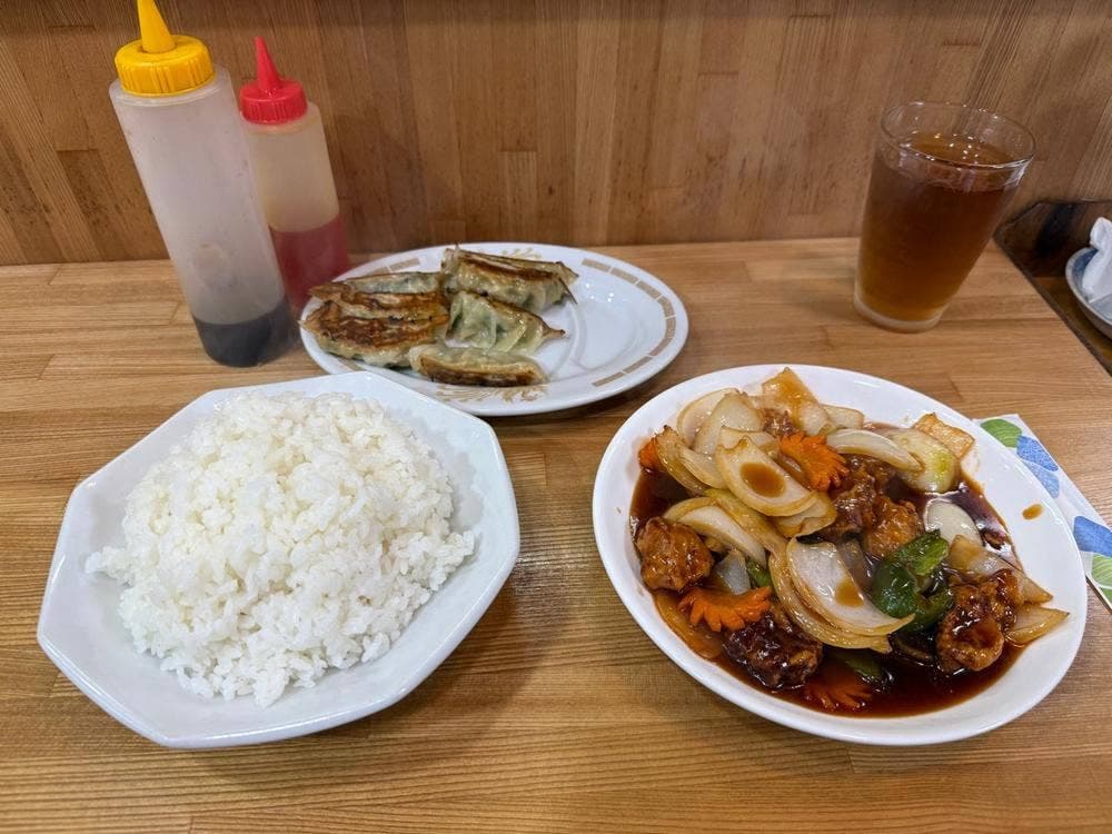栄飯店