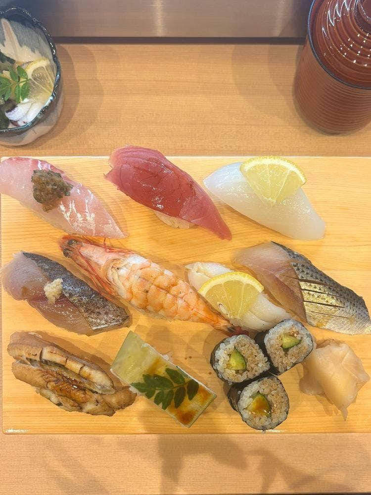 漁師すし にぎTARO