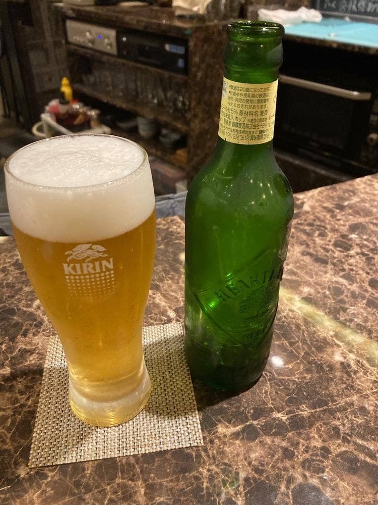 日本酒bar粋。