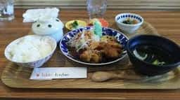 ヒカリキッチン