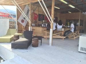 海の家 Cache-Cache
