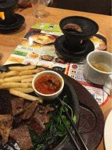 ガスト イオン半田店