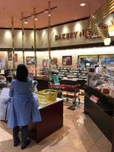 小麦の郷 ライフ神田和泉町店
