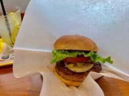 フレッシュネスバーガー 東池袋店