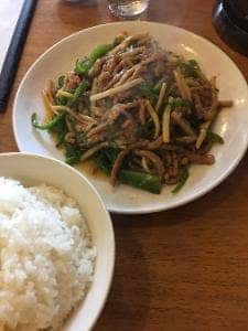 中華園 のなか
