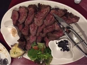 トラットリア デラメーラ