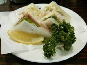 珈琲大使館新橋店