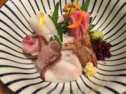 青井はなや