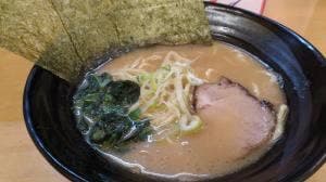 横浜ラーメン 味王 阪東橋店