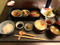 彩食絢味 花谷山中