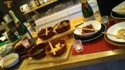 DINING STUDIO コルク