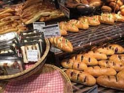 BREAD FACTORY パン工場 イオンモール各務原店