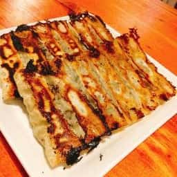 GYOZA YUMMY