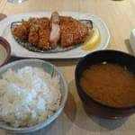 とんかつ かつ亭