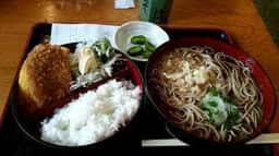 泉町岩井屋
