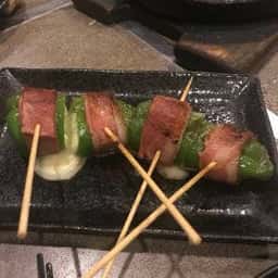 とりと
