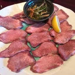 炭火焼肉しん