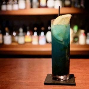 SHOT BAR CANTiNA