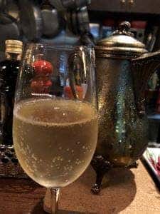WINE-BAR ADONIS