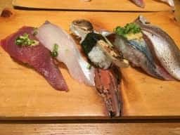 グルメ回転寿司鈴木水産明和店