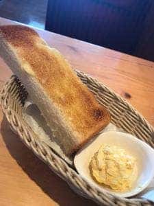 コメダ珈琲店 三条店