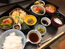 彩食絢味 花谷山中