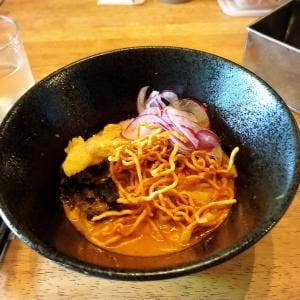 カオソーイとおばんざい nanan