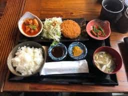 酒飯場 ででででん