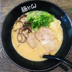 極とんラーメン 尾道駅前店