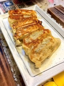 沖縄そば・島野菜料理 ゆらりあちねー