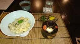 お食事処 シャラ はづ合掌