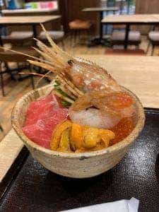 島の人 新千歳空港店