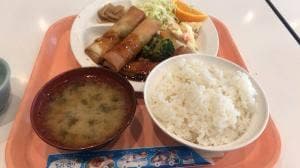 イイオ食堂