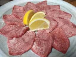 炭火焼肉 深山