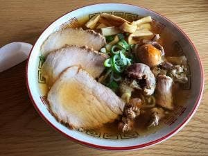 とりもつ中華そば 山八金助