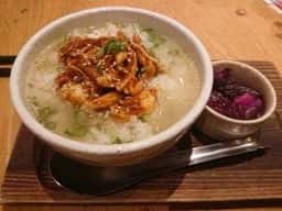 骨付鳥、からあげ、焼鳥 がブリチキン。 御器所駅前店